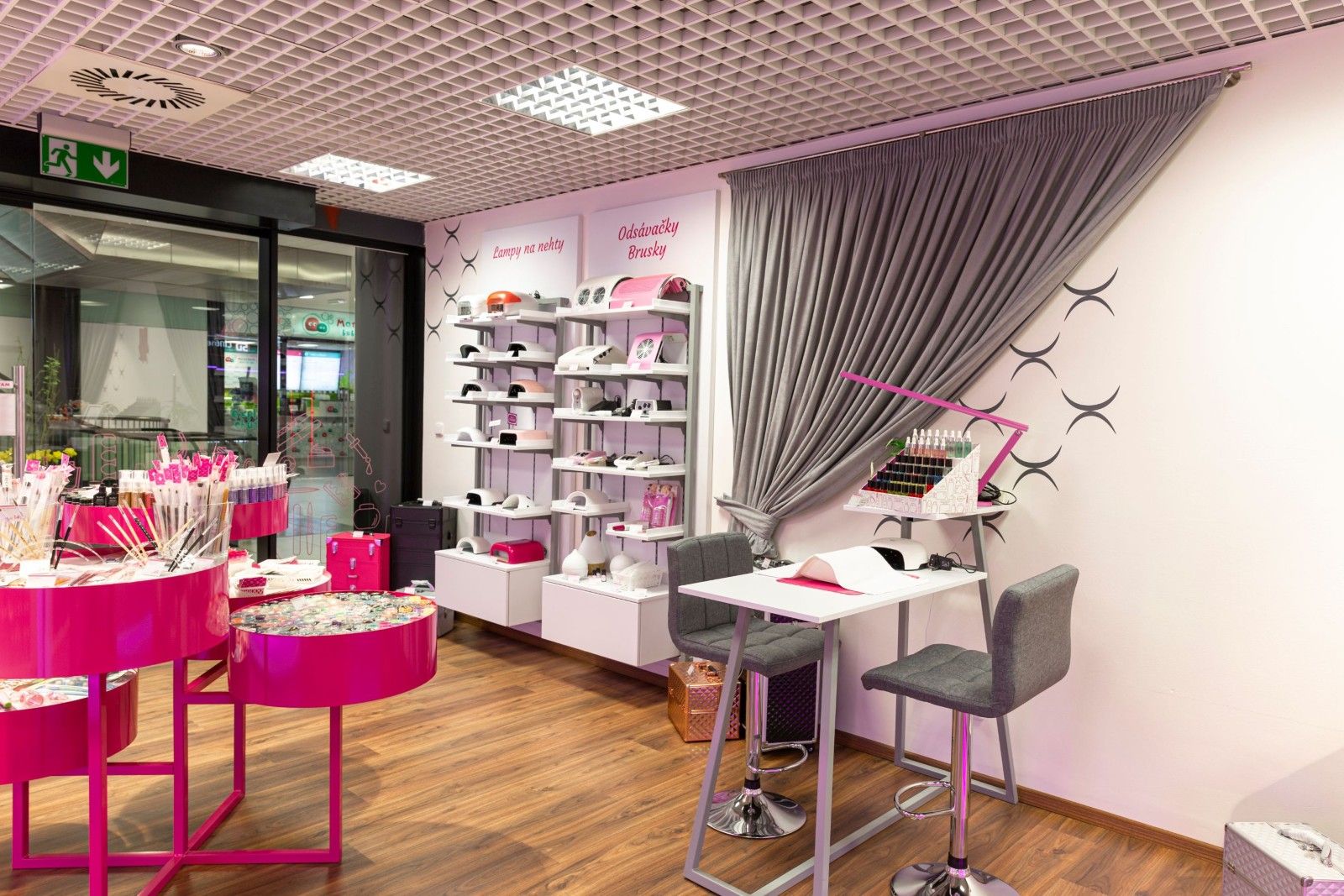 Neues Konzept f&uuml;r einen K&ouml;rper- und Nagelpflegesalon