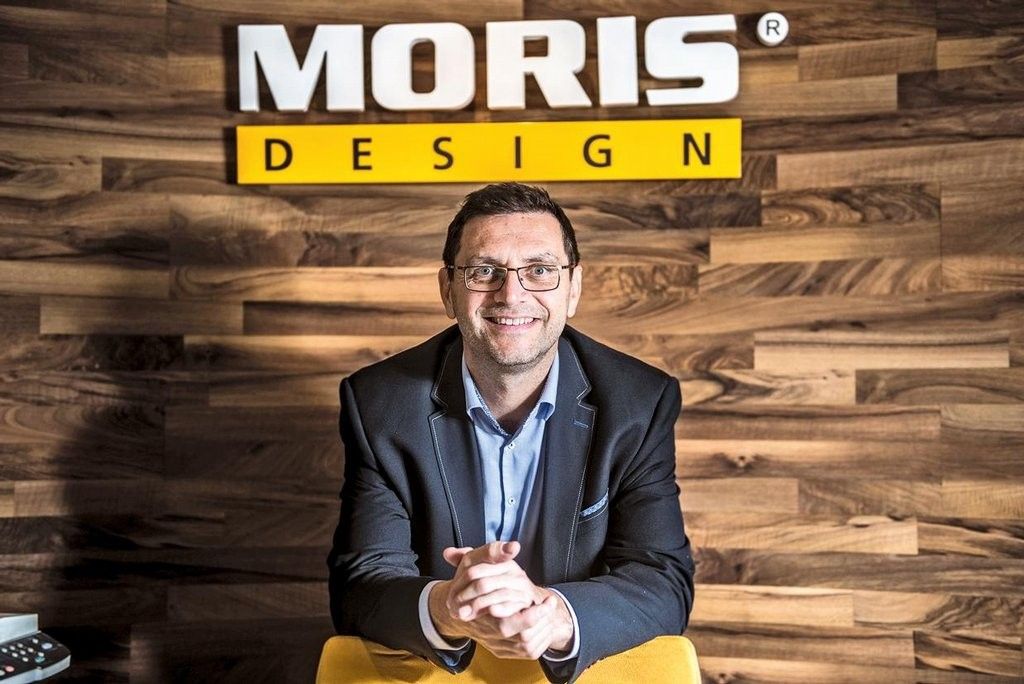E15: Die Geschichte der Firma MORIS design