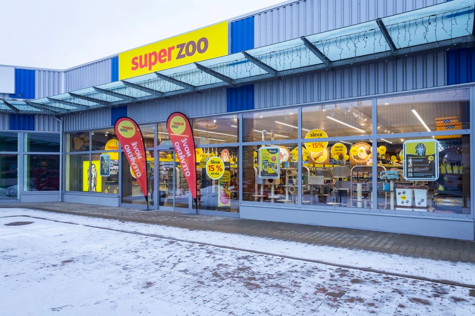Video SUPERZOO-Filialen im neuen Look